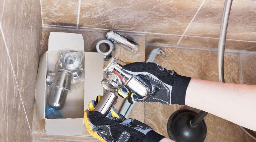 Professional gutter cleaning in Bellmore, NY